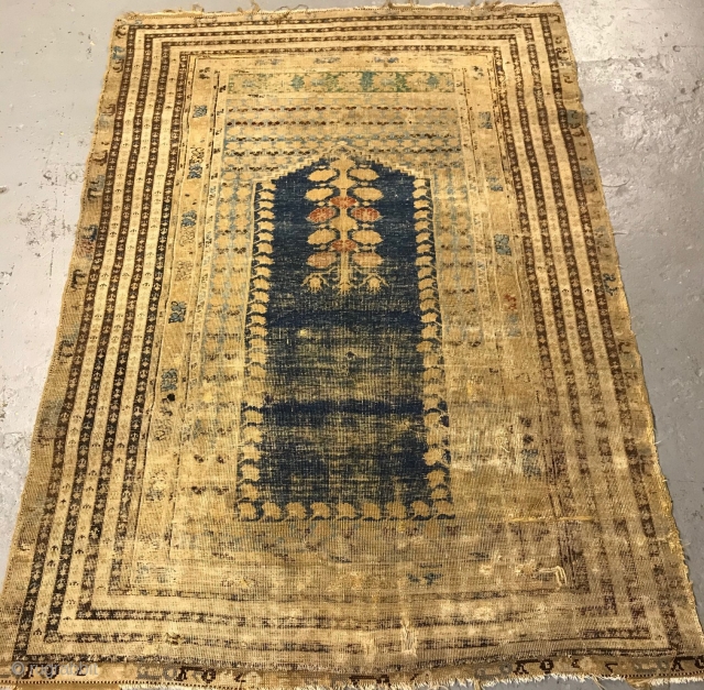 Ghiordes prayer rug 18th century.                            