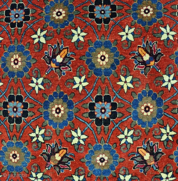An attractive little Varamin rug with good dyes. Circa 1920. 147 x 103 cm.                   