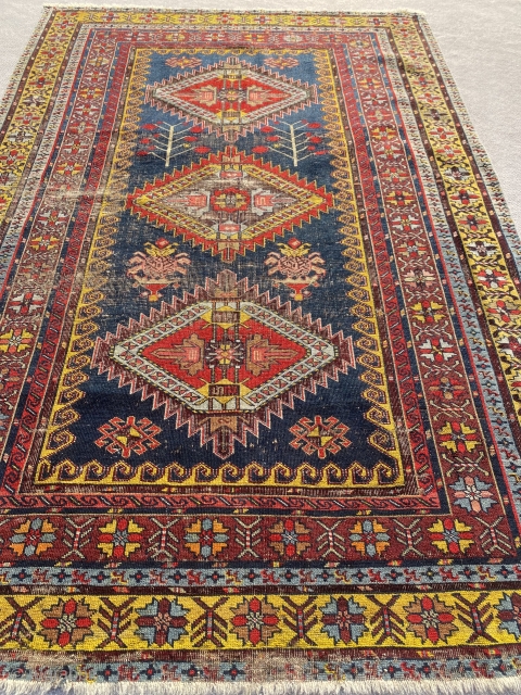 Azerbaijan 173x116cm
Super colors
With its issues                            