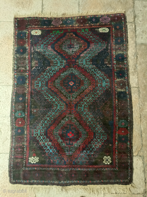 close up of an antique Baluch rug woven by Mushwani tribes from the Sistan region, ( south-eastern Iran and south-western Afghanistan )
Collector piece.
Size 1.25mt. x 1.75mt.
For more info and pics: asolokilim@gmail.com or ...