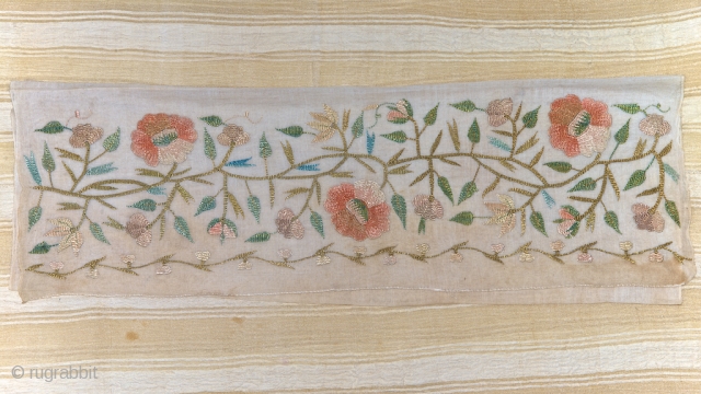 Otoman embroidered towel fragment. 54 x 52 cm                         