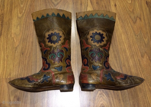 19th cent Uzbek leather boots. Beautiful colours, rare piece.                        