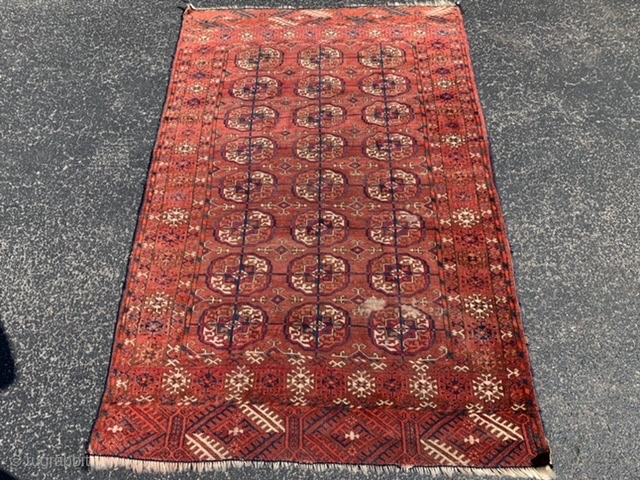 Tekke Turkoman, late 19th century, 3-7 x 5-5 (109 x 165), rug was hand washed, even low, floppy handle, 2 worn spots to fountain, 
Plus shipping.       