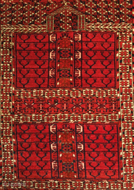 Tekke Ensi, Late 19th Century.  Excellent condition but for a couple of small holes on the elem.  Nice soft wool.  112 x 143 cm      