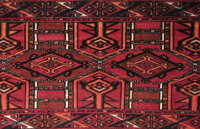 Saryk Torba, kejebe design. Late 19th century. Great condition. Fine and tight weave.  The kejebe design bears a spiritual significance and one can argue one of the more powerful designs in  ...