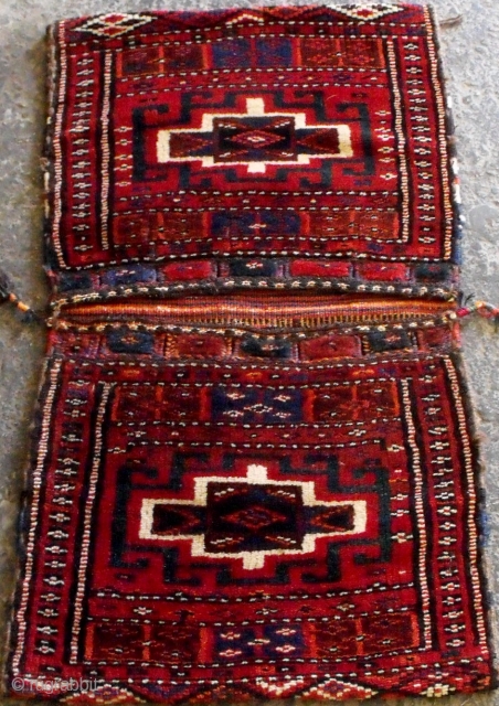 Complete Northwest Persian Kurdish heybe with Memling gul design, early 20th century, beautiful condition, all dyes appear natural.  Please ask for additional photos if needed.       