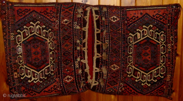 Complete pair of Anatolian saddlebags, Malatya, in beautiful condition, late nineteenth Century, 35" by 60". Please ask for additional photos.             