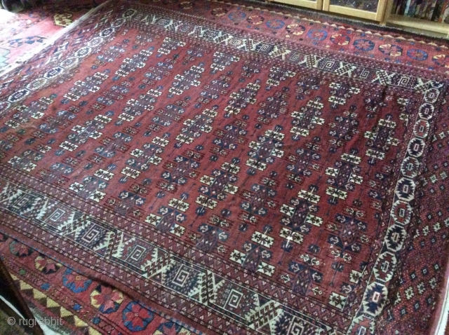 Turkmen Yamout, XIXth (second part), 2 different elms, good condition,  unusual colors, beautiful bordures. Knots open right ( some symetrical). Very fine and floppy. More pictures available.     