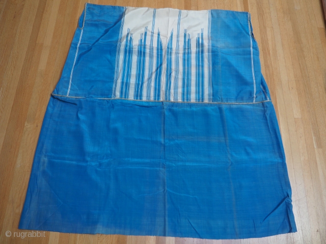 Aba, Syria, Early 20th century.37x47in(94x120cm) Silk. Excellent condition. No tears holes or stains                    