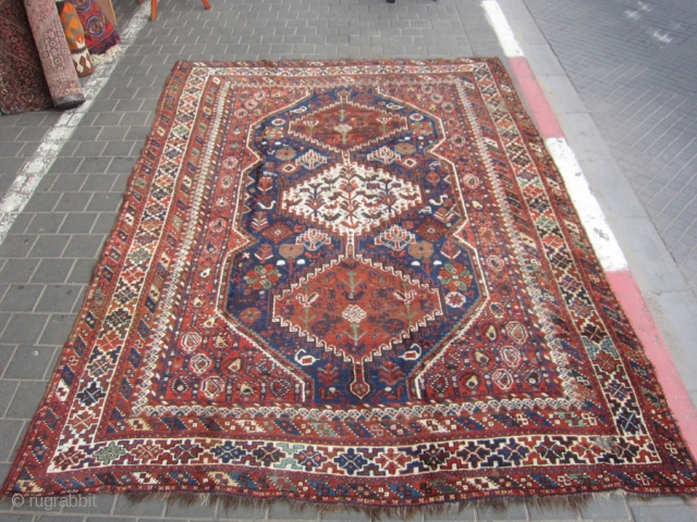 persian rug shiraz mint condition size:283x210-cm / 111.4x82.6-inches 
good price please ask                     