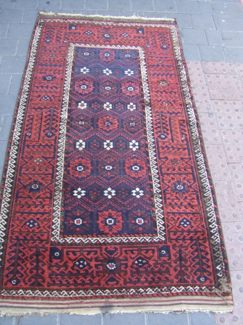 ANTIQUE BALUCH Size: 173x90-cm / 68.1x35.4-inches There is a hole and repair Very uniqe design! Good luck to all ,Best Offer            