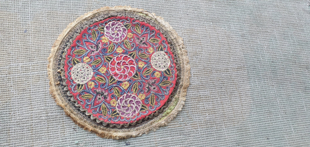 Small persian rasht textile size-28-cm please ask                          