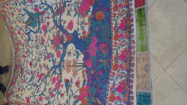 Textile India or Persian ? Size:266x213-cm 
                          