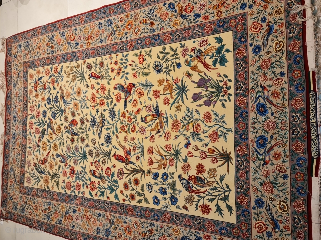 Fine Isfahan Seyrafian rug


P.O.R                             