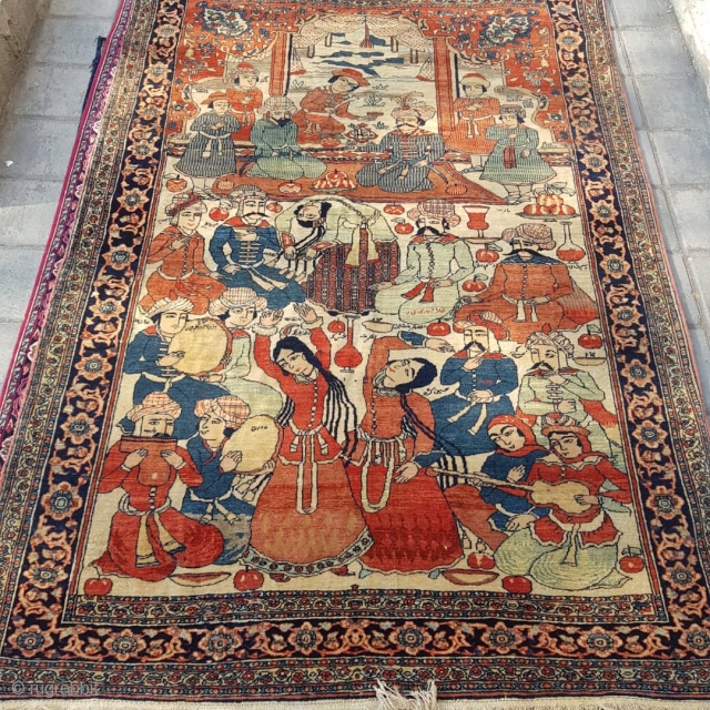 Fine, top quality Isfahan pictorial Rug.

very good condition   Circa 1900

Size: 203146 CM

P.O.R                   