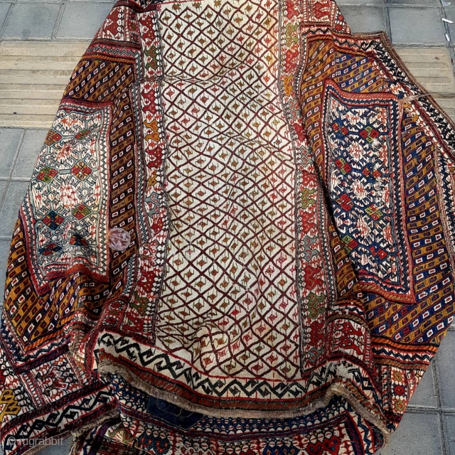 Large attractive antique Bakhtiyar Mafrash

POR                            