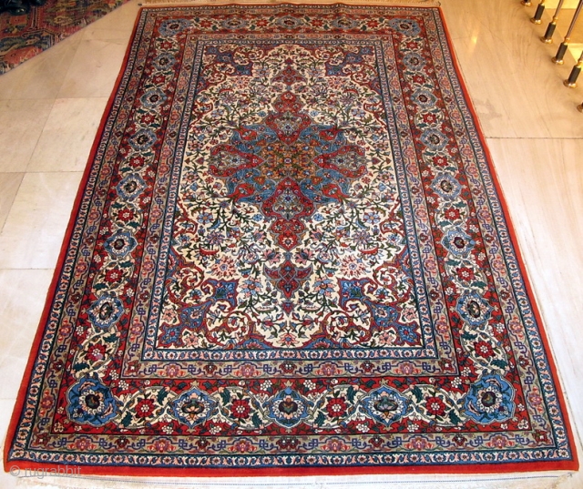 Fine quality silk foundation Isfahan rug

very good condition


Size:200x137 cm 

Sold                       