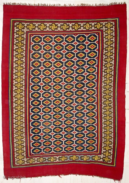 Antique Shohshtar sofre

Size:170x125cm

P.O.R                              