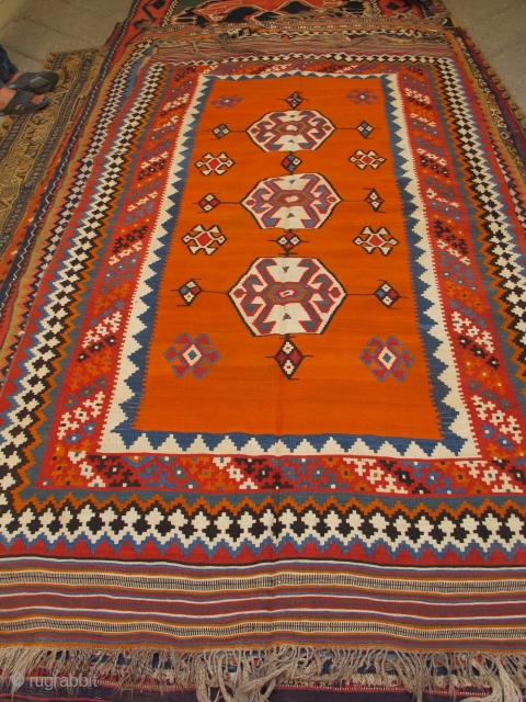 Antique Qashqaee kilim 

very good condition 

Size:270x148cm 

Price:$2,900                         