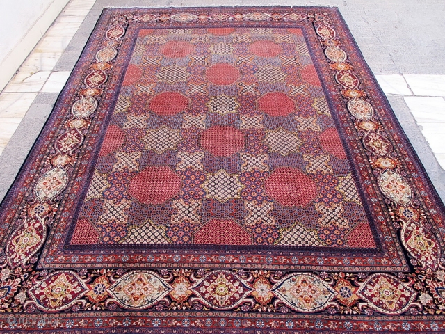 Fine antique Kashan carpet 

Size:400x300 cm

P.O.R                           