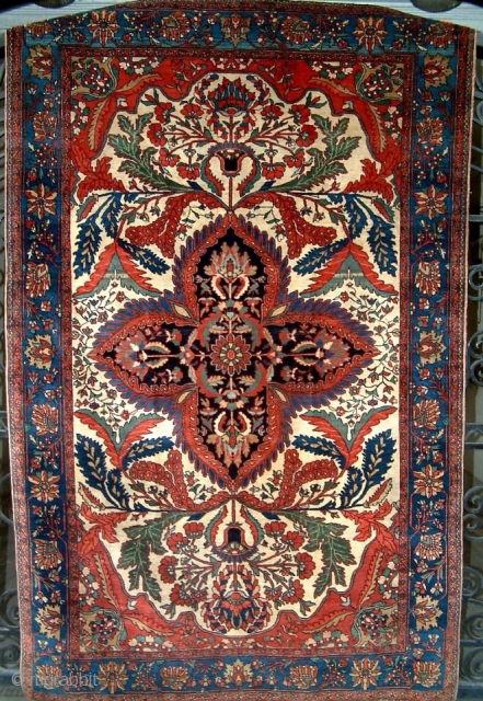 Fine antique fine quality Farahan rug.




SOLD                           