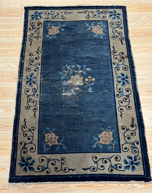 china
size:147*91
material:wool 
age :19 th                             