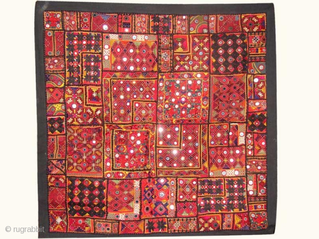 old patchwork wall hanging from jaisalmer handloom handicraft industries

square patchwork piece...made from old pieces collection                  