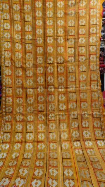 Phulkari From West(Pakistan)Punjab.India.known As Shisha(Mirror)Design Bagh ,very Rare influence of Different Design Shisha. wedding shawls from punjab. work similiar to swat wedding shawls          