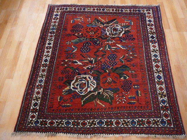 SOLD - Beautiful antique Afshar rug
Gol Farang design
Wool on wool warp and wool weft
145 x 127 cm 
For more information or pictures please contact me.        