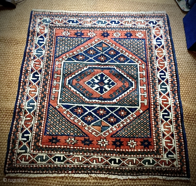 Small vintage Turkish rug, ends secured. No apparent repairs. Size: 103cm x 72cm                    