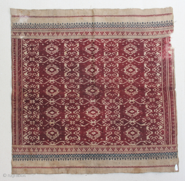 Indonesia textile cloth "Tampan" from Kalianda or Putihdo Lampung, Sumatera. cotton. Size : 54cm x 54cm. Conditions : Please see on the picture, Free from any repair. 19th century.    