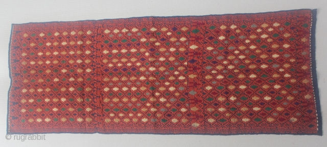 19th Century textile, OSAP cloth from sasak people, Lombok, Indonesia. Size: 92cm x 35cm. Good conditions.                 