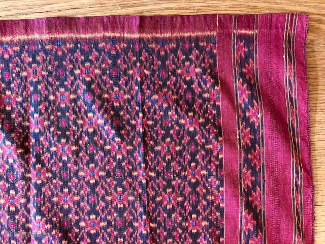 Antique Cambodian Silk Ikat Samphot. Lovely piece with star design dating to the 1st quarter of the 20th century. Lovely colours and condition. See images. 200x83 c.      