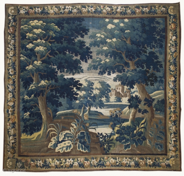 Antique Verdure Tapestry from Lille ( France). 1670 circa. White are silk. Size is cm 330x300. Very Good condition. Fori further information please ask.         