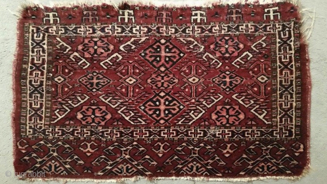 Early XX century Golkhan Yomud mafrash front bag. As it is.
Condition: Moths and use.                   