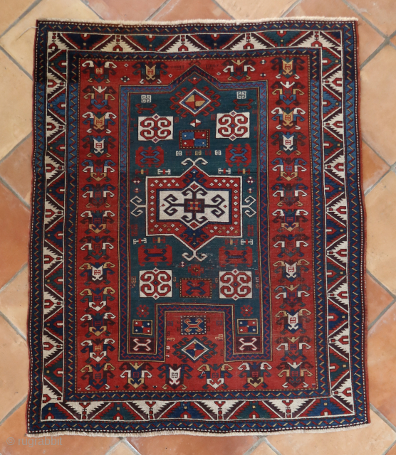 Antique green ground kazak fachralo cm 185x145
low pile down area, great graphical design and well proportioned
other HQ pics available for info: edoardo_marino@hotmail.it