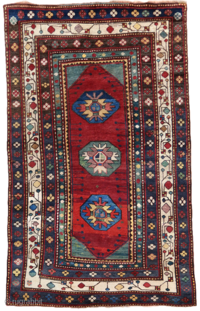 Antique Kazak Lambablo. Early XX Century
cm 219x131
Old repairs.
For other pictures please ask edoardo_marino@hotmail.it