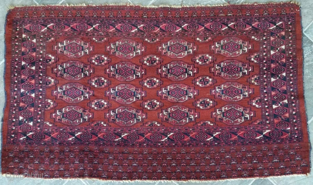 Turkmen Saryk Chuval from Pendeh region of Turkmenistan; 3rd quarter XIX century/ 1880 ca or earlier. size cm 148x88; symmetrical Knot; natural dyes. White is cotton. Very fine. Condition: very good; some  ...