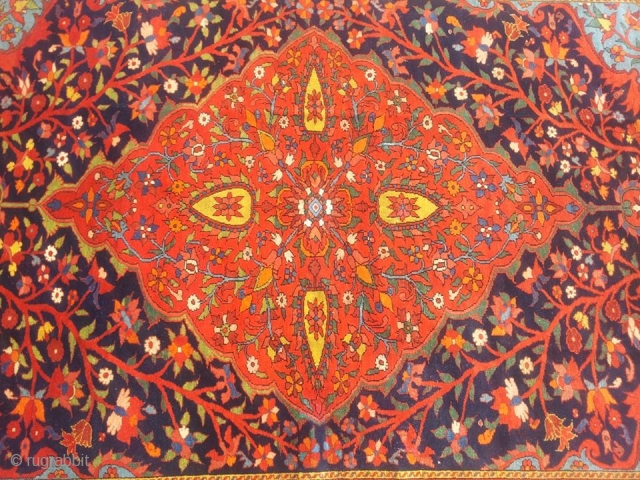 Mishan Malayer, perfect condition, in pile. 1890/1900. colourful. just some little repairs on the medallion.
size 200x140 ca.

Expensive piece. If you need more photos please ask.

        