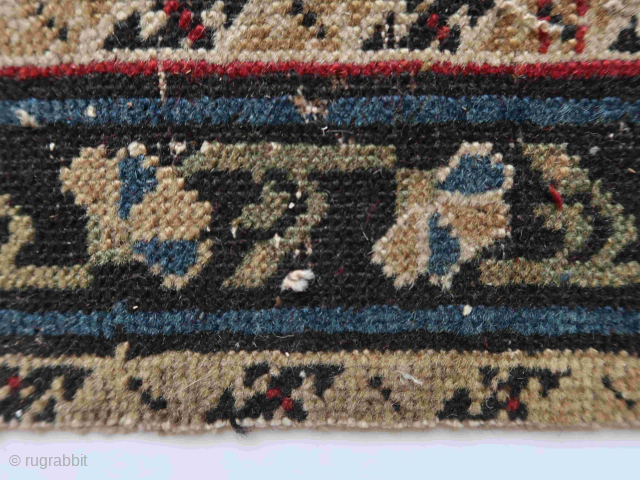 Small Caucasian ( Shirvan ? / Shirwan. ? ) fragment. Ca : 73 cm x 56 cm .               