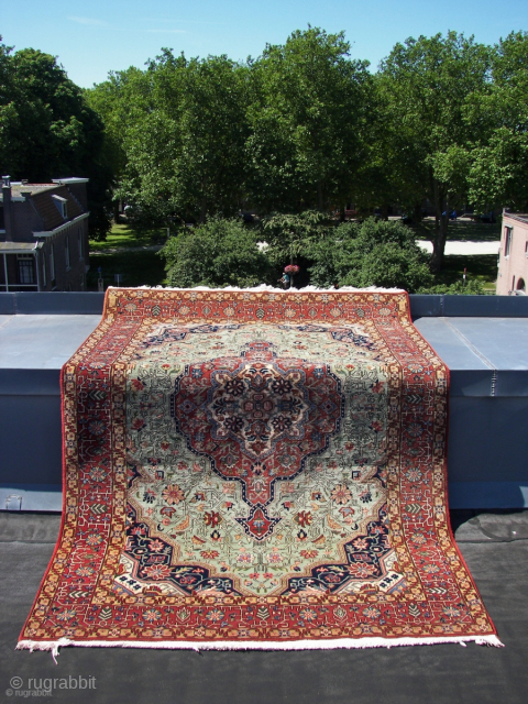  Ghoum  Qum,  ca, 220 cm x 140 cm .( including fringes.) 895,oo euro ex transport costs. ( Wool, cotton. washed.) Listening : 
Antonio Vivaldi - "Summer" from Four seasons.  ...