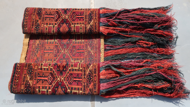 Torba Kejebe, front, Saryk / Tekke, very fine weave/knotting . ( See also : Heinz Hegenbart .) .Great depth in colors, foldable. etc. ca : 40 ( 80) x 130 cm. ...