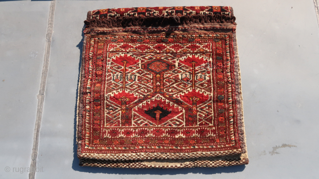 Double khorjin Turkmen ,in one piece. ca; 51 cm x 112 cm. ca; 20 inch. x 44 inch. ( closed.) (Opened.) ca; 51 cm. x 224 cm. ca; ...