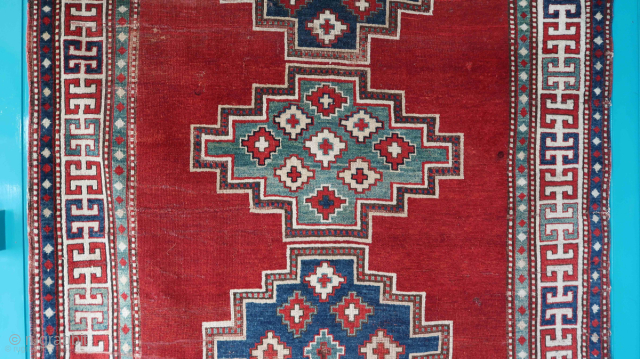 Caucasian,  wool on wool, 156 cm x 217 cm. RR. Old/antique. ( For reason, not known to me RR has posted these last two pictures spacious landscaped horizontal ?????? ) Please  ...