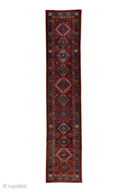 Karaje Runner

3.1 x 14.9
0.94 x 4.54 

The abrashed warm madder red ground displays ten hooked, hexagonal medallions in ivory, pumpkin, dark  blue, medium blue,sandy camel and light blue, with  jewelry  ...