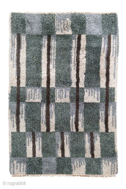 Vintage Swedish Rya Rug with Geometric Striped Design, Circa 1960. Graphic geometric arrangement of vertical stripes and rectangular blocks in muted blue-gray, green, ivory, and dark brown.

5'4" x 8'1"

Item No: 102092  