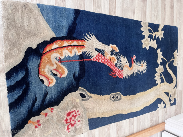 Beautiful Pao Tao 150x78, not damage not repair, original color in excellent condition.                    