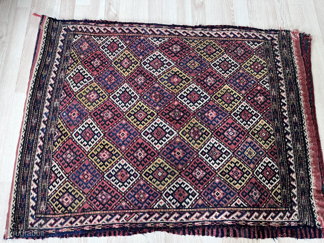 Antique saddlebag Khordin  from Qashkai region, beautiful  patterns and colours 
In very good condition size 110x80 cm              