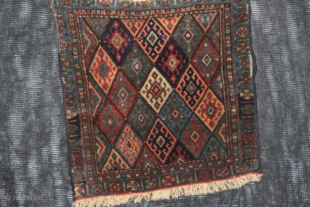 Jaf Rug.

Size: 0,57 cm x 0,56 cm                          