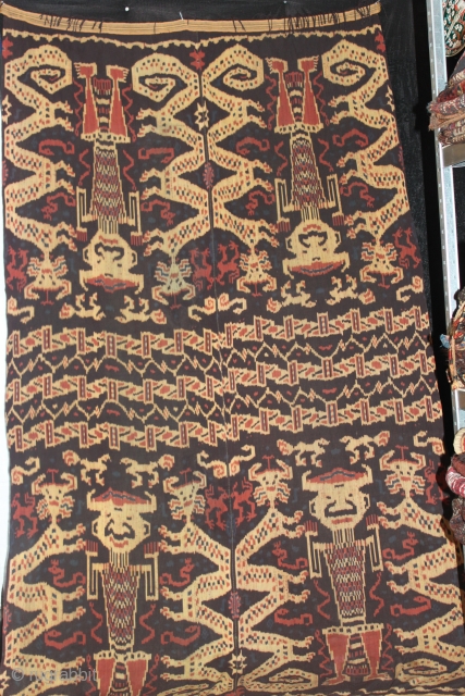 Indonesian Ikat Good Condition 19th Century size 2.25cm x 1.30cm                       